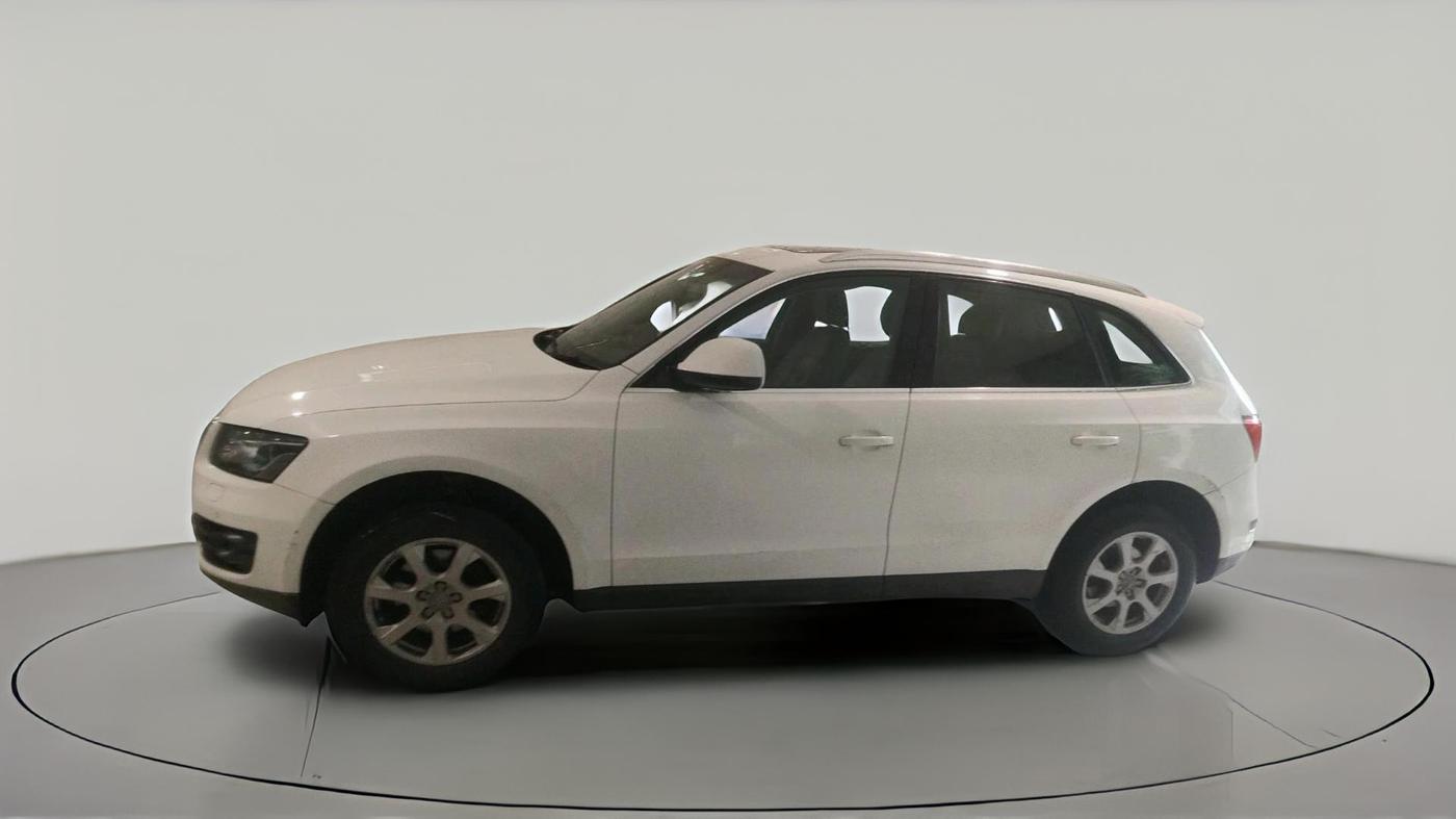 2012 Audi Q5 2.0 TDI QUATTRO, Diesel, Automatic, 2,19,749 km, exterior