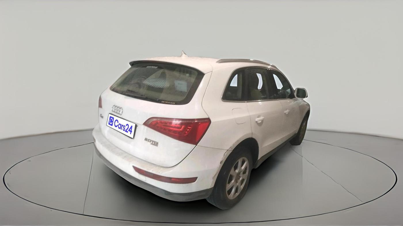 2012 Audi Q5 2.0 TDI QUATTRO, Diesel, Automatic, 2,19,749 km, exterior
