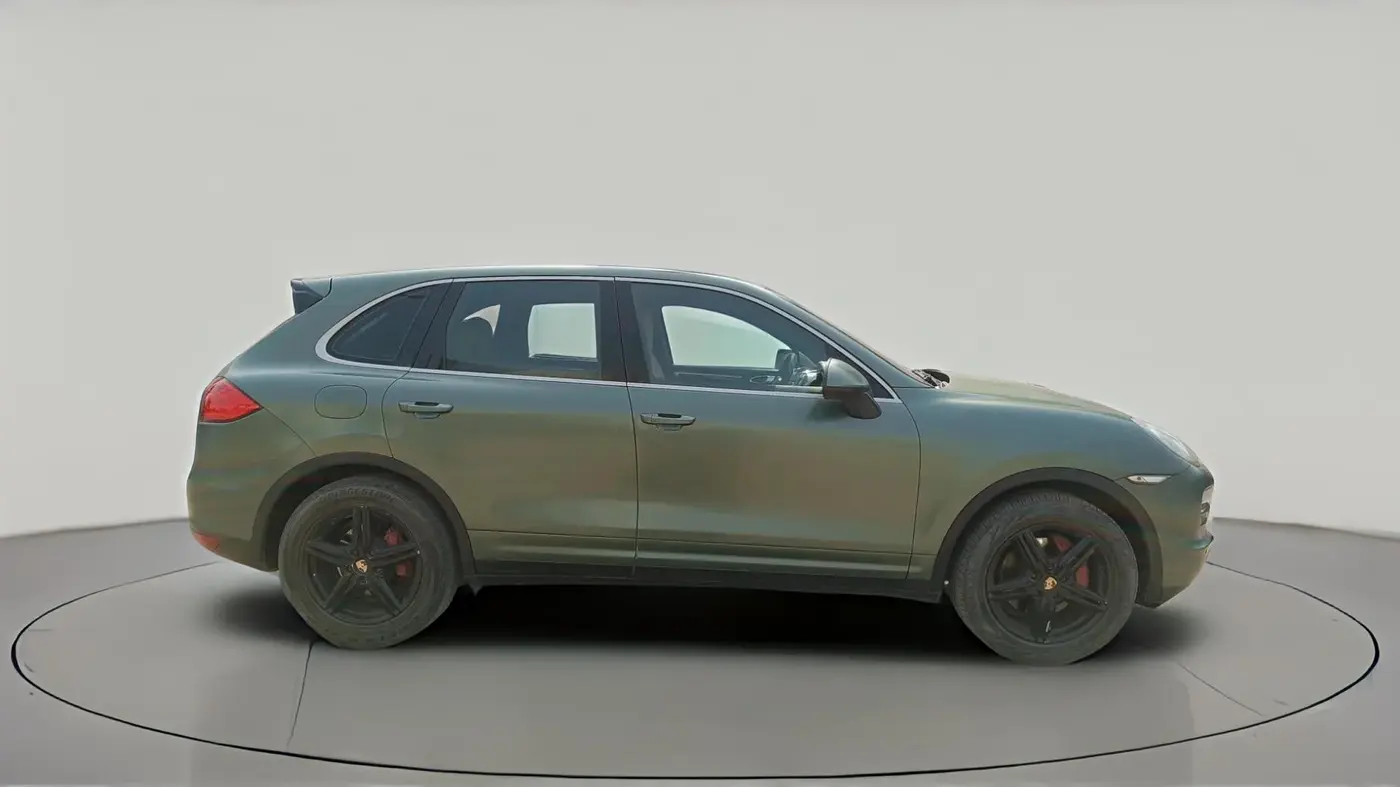 2014 Porsche Cayenne DIESEL, Diesel, Automatic, 1,38,400 km, exterior