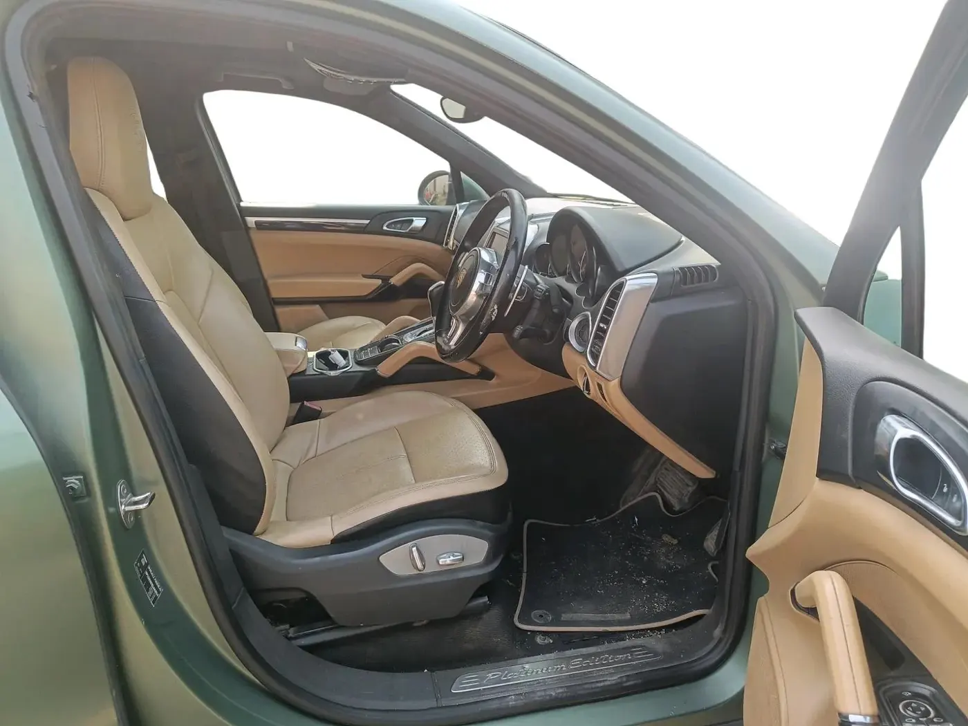 2014 Porsche Cayenne DIESEL, Diesel, Automatic, 1,38,400 km, interior