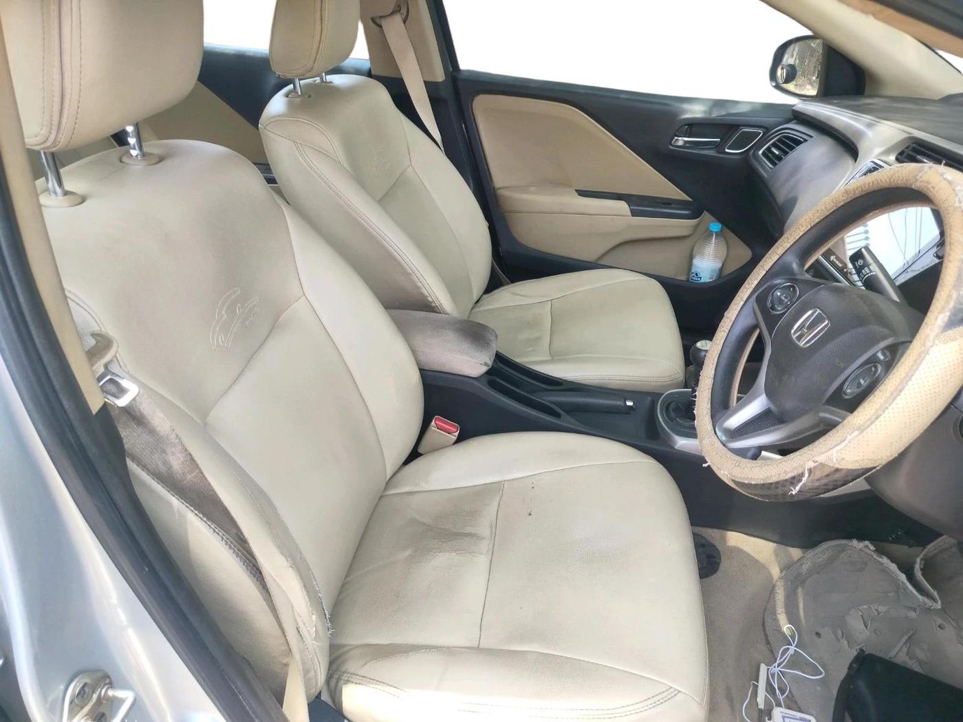 2017 Honda City 1.5L I-DTEC V, Diesel, Manual, 1,10,229 km, interior