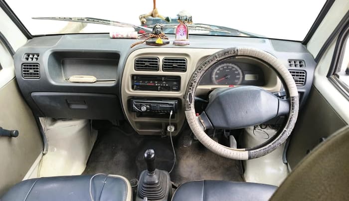 2015 Maruti Eeco 5 STR WITH A/C+HTR, CNG, Manual, 1,18,202 km, interior
