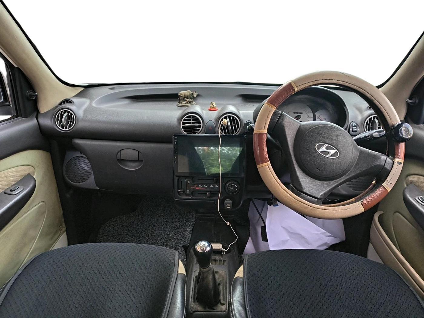 2011 Hyundai Santro Xing GLS, CNG, Manual, 1,00,711 km, interior