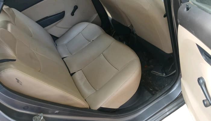 2017 Hyundai Eon ERA +, CNG, Manual, 92,866 km, interior