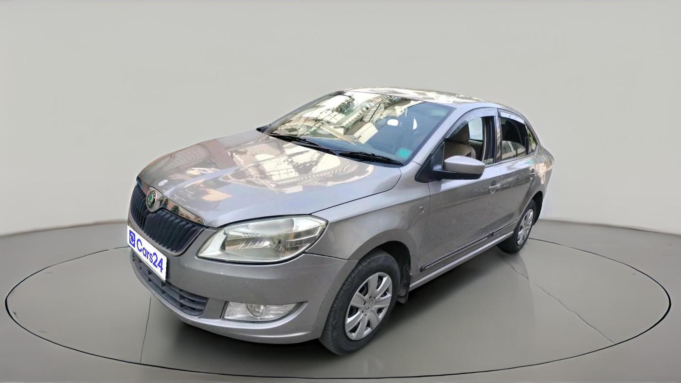 2012 Skoda Rapid AMBITION 1.6 TDI CR MT, Diesel, Manual, 1,34,829 km, exterior
