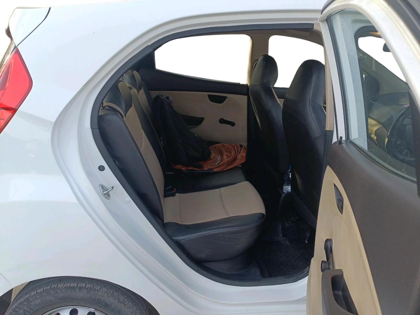 2015 Hyundai Eon ERA +, Petrol, Manual, 26,542 km, interior