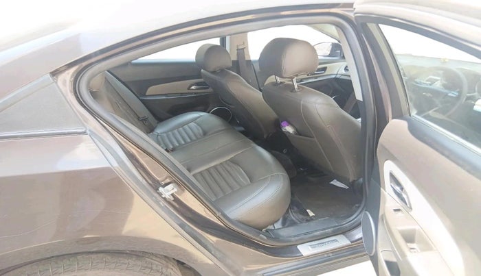 2017 Chevrolet Cruze LTZ AT, Diesel, Automatic, 90,728 km, interior