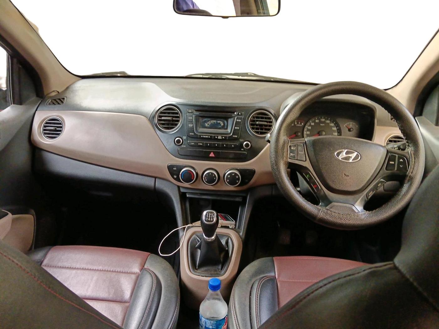 2014 Hyundai Xcent S 1.2, Petrol, Manual, 1,09,064 km, interior
