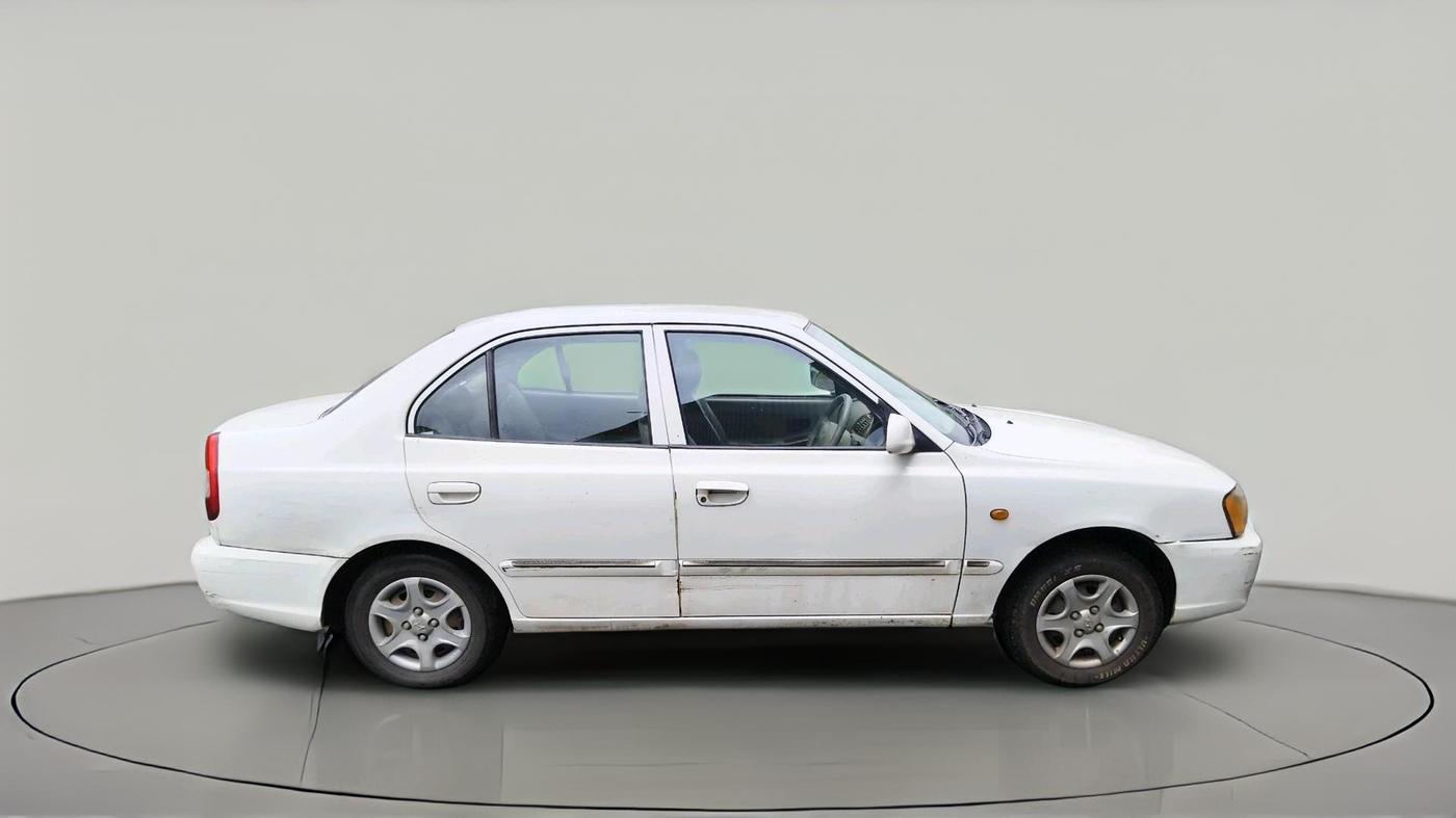 2011 Hyundai Accent GLE, CNG, Manual, 1,72,140 km, exterior