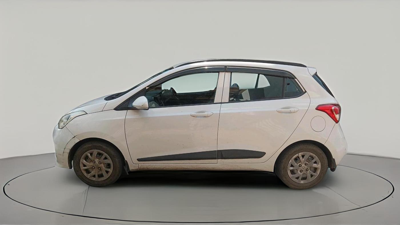 2018 Hyundai Grand i10 SPORTZ 1.2 KAPPA VTVT, CNG, Manual, 1,50,744 km, exterior