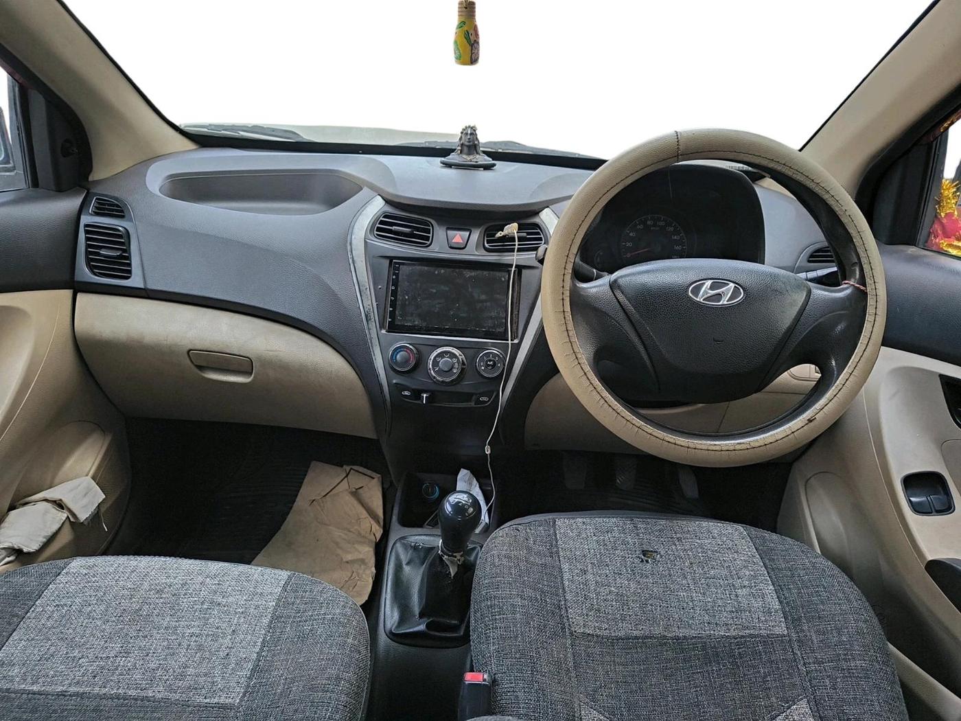 2012 Hyundai Eon ERA, Petrol, Manual, 75,070 km, interior