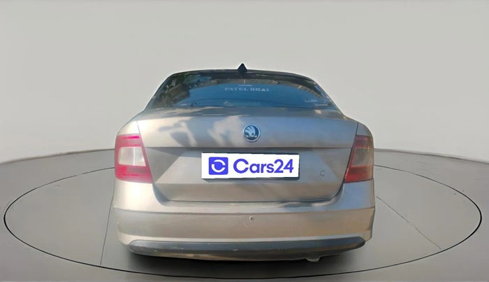 2012 Skoda Rapid AMBITION 1.6 TDI CR MT, Diesel, Manual, 1,57,166 km, exterior