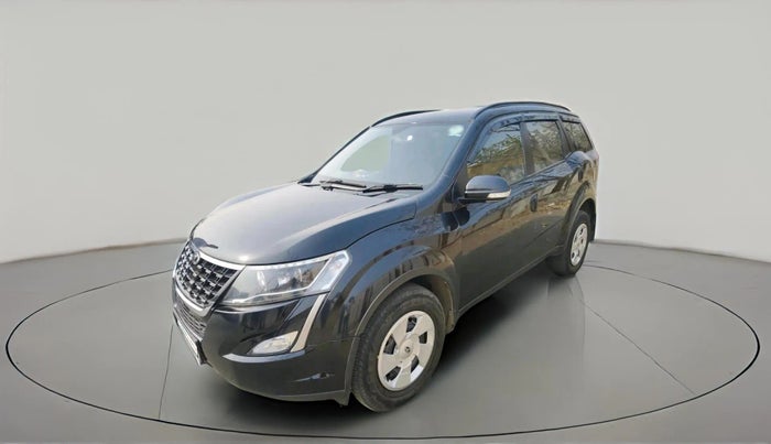 2019 Mahindra XUV500 W7, Diesel, Manual, 1,40,688 km, exterior
