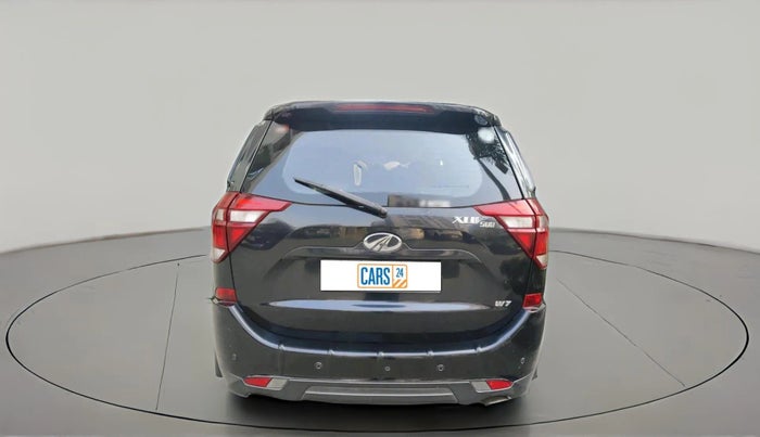 2019 Mahindra XUV500 W7, Diesel, Manual, 1,40,688 km, exterior