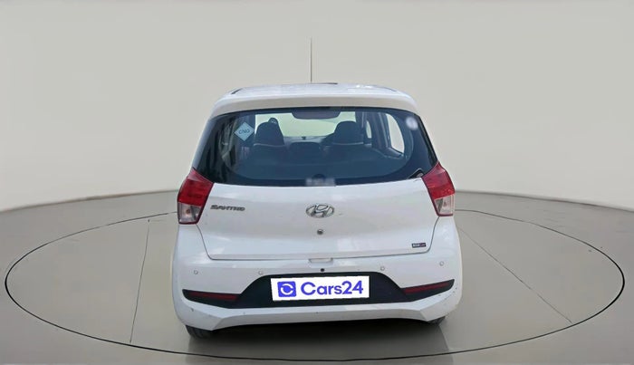 2018 Hyundai NEW SANTRO MAGNA CNG, CNG, Manual, 1,03,322 km, exterior