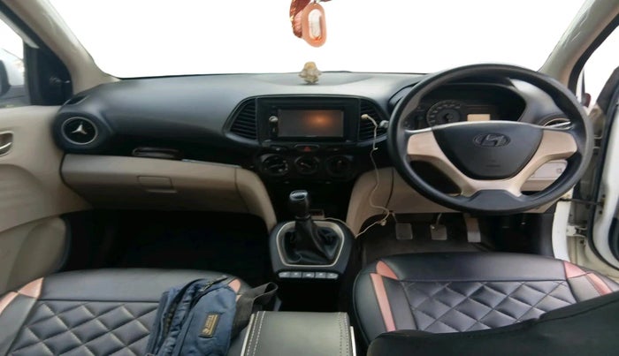 2018 Hyundai NEW SANTRO MAGNA CNG, CNG, Manual, 1,03,322 km, interior
