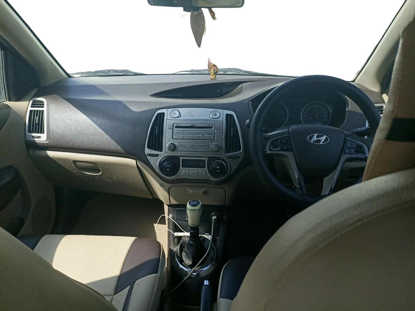 2012 Hyundai i20 SPORTZ 1.4 CRDI, Diesel, Manual, 1,91,000 km, interior