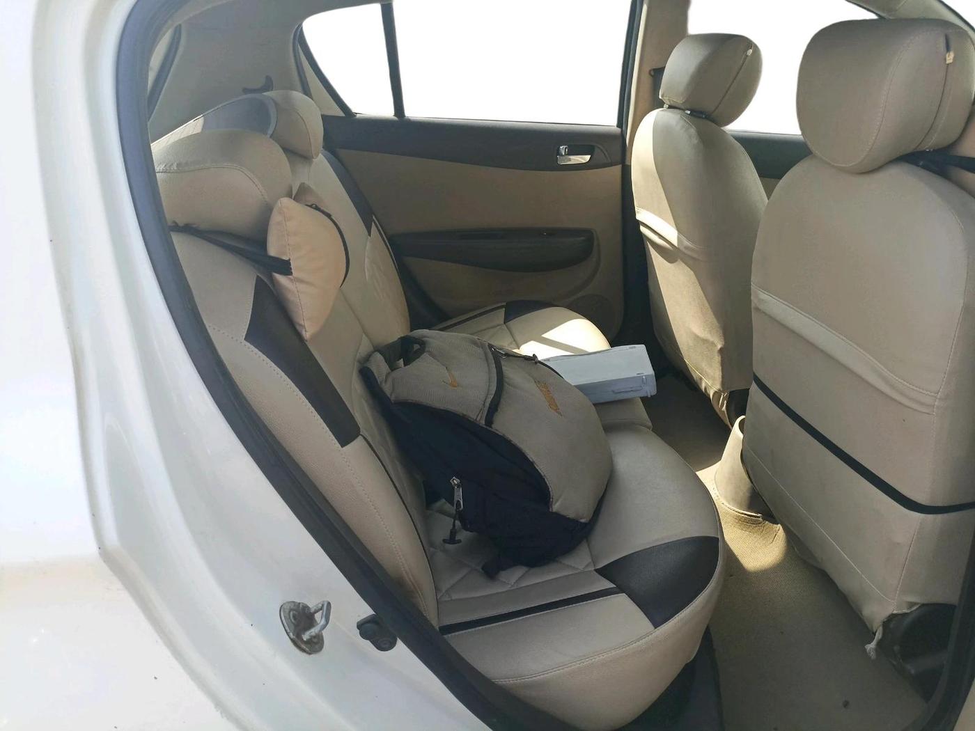 2012 Hyundai i20 SPORTZ 1.4 CRDI, Diesel, Manual, 1,91,000 km, interior