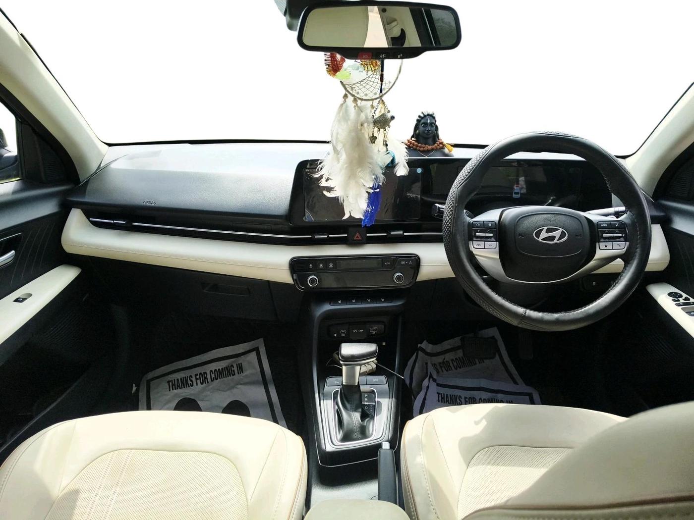 2023 Hyundai Verna SX(O) 1.5 MPI IVT , Petrol, Automatic, 20,590 km, interior