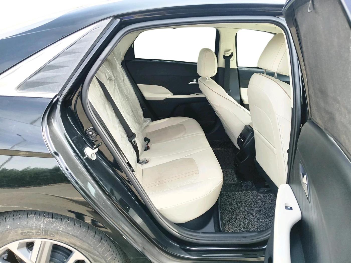 2023 Hyundai Verna SX(O) 1.5 MPI IVT , Petrol, Automatic, 20,590 km, interior