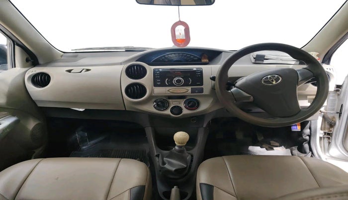 2014 Toyota Etios GD, Diesel, Manual, 2,52,280 km, interior