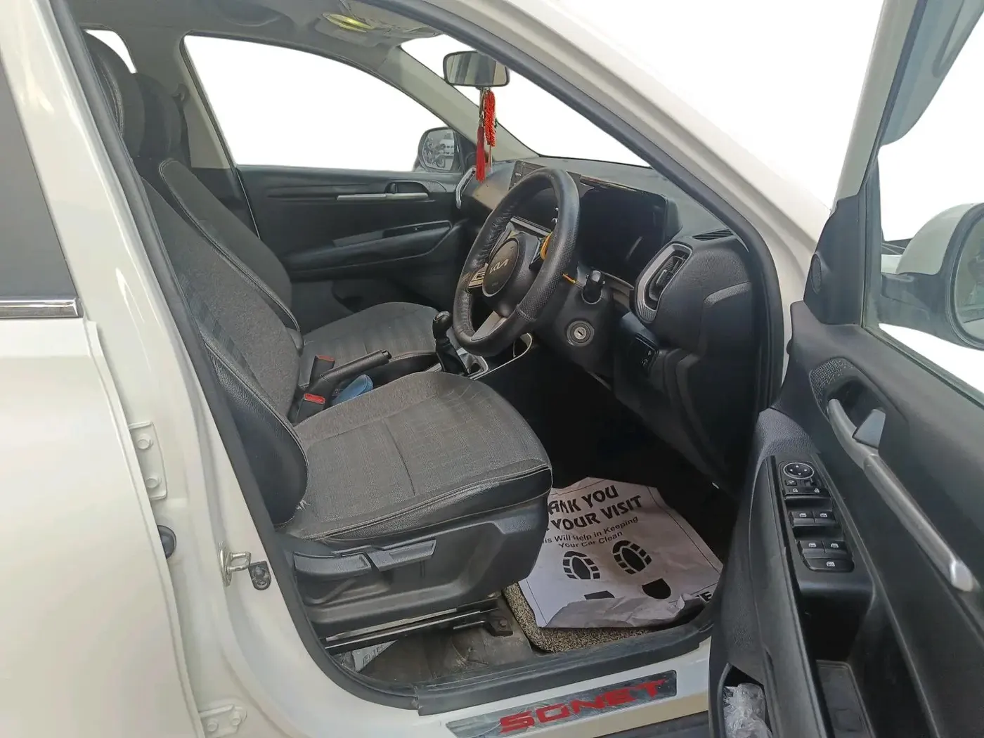 2022 KIA SONET HTK PLUS 1.2, Petrol, Manual, 47,110 km, interior