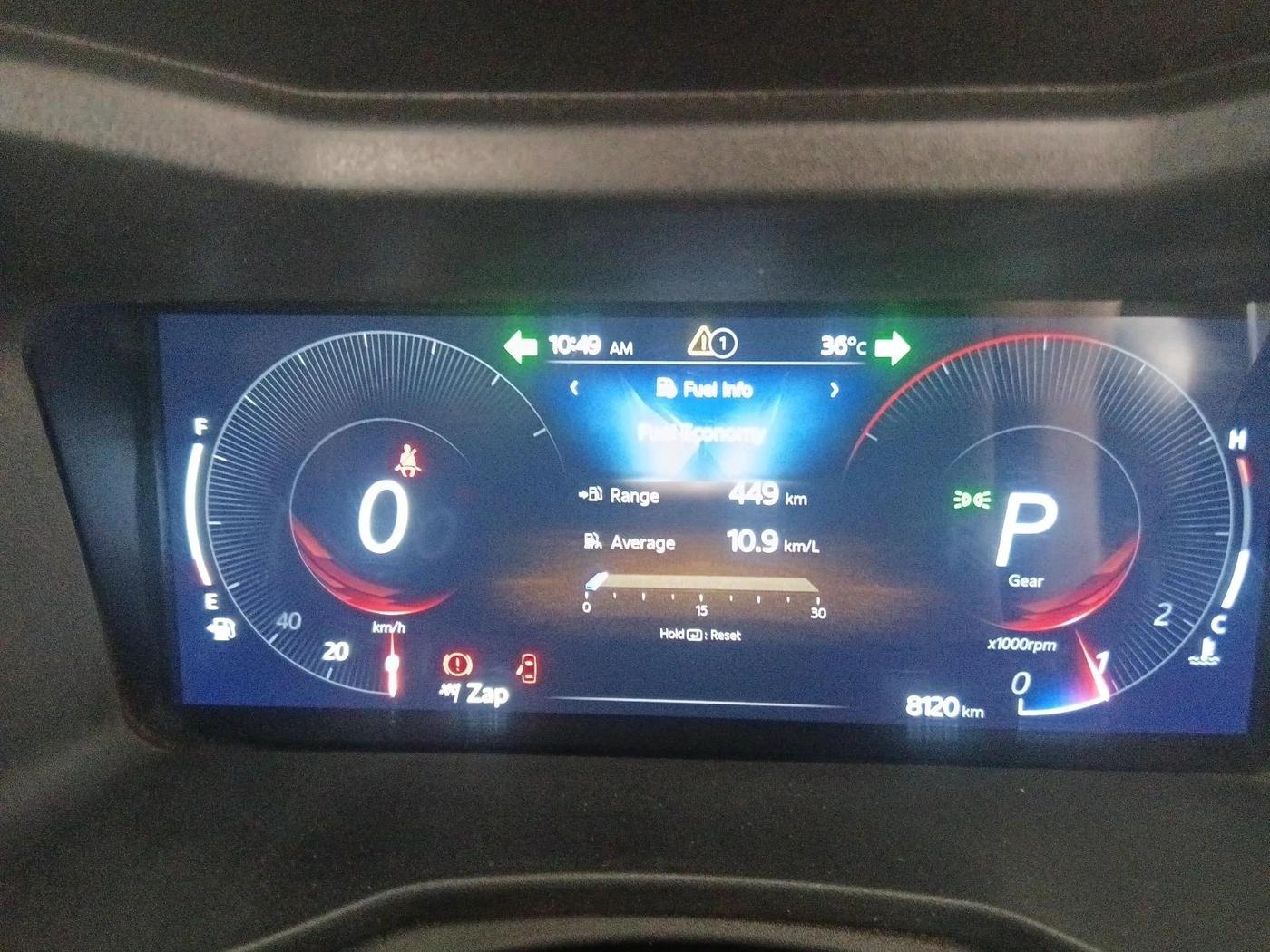2025 Mahindra XUV 3XO AX5 1.2 L TCMPFI AT, Petrol, Automatic, 8,120 km, interior