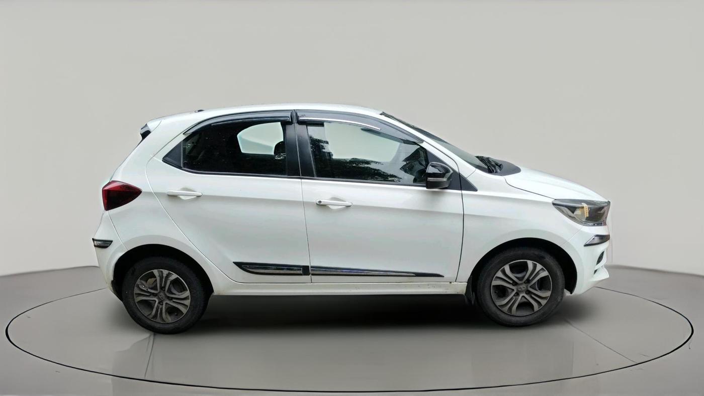 2023 Tata Tiago XT CNG, CNG, Manual, 1,37,321 km, exterior
