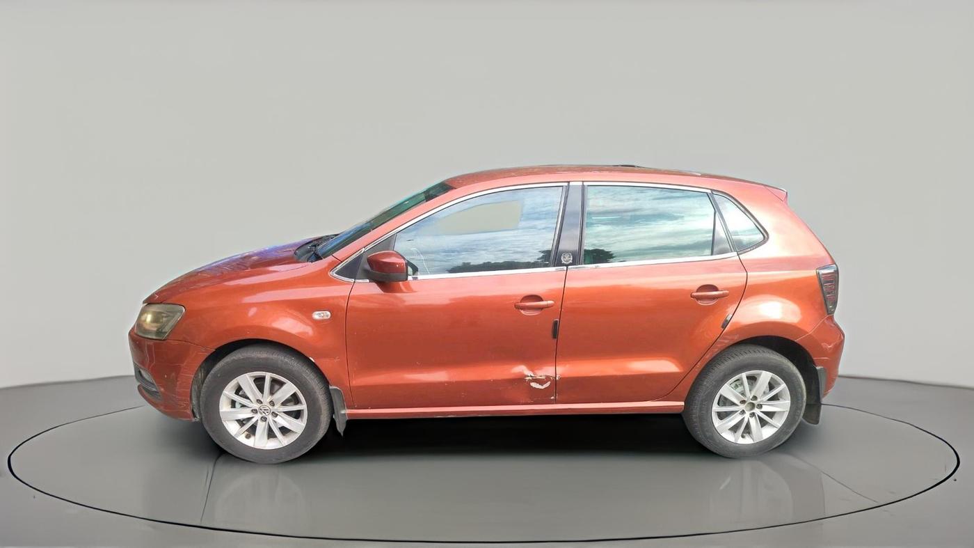 2014 Volkswagen Polo HIGHLINE1.5L, Diesel, Manual, 1,86,931 km, exterior