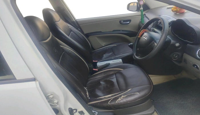 2011 Hyundai i10 MAGNA 1.2, CNG, Manual, 1,35,137 km, interior