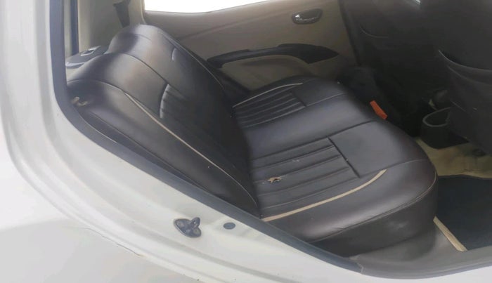 2011 Hyundai i10 MAGNA 1.2, CNG, Manual, 1,35,137 km, interior