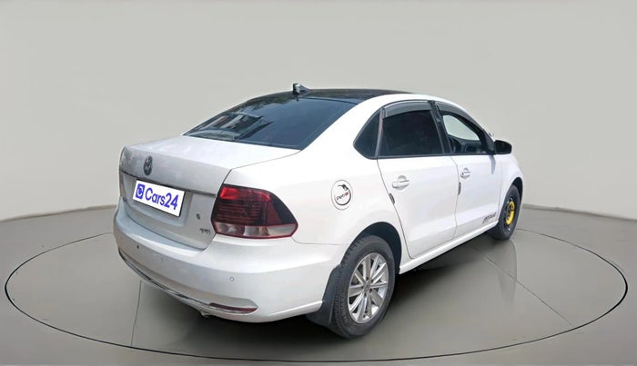2016 Volkswagen Vento HIGHLINE PETROL AT, Petrol, Automatic, 1,04,098 km, exterior