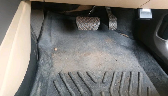 2016 Volkswagen Vento HIGHLINE PETROL AT, Petrol, Automatic, 1,04,098 km, interior