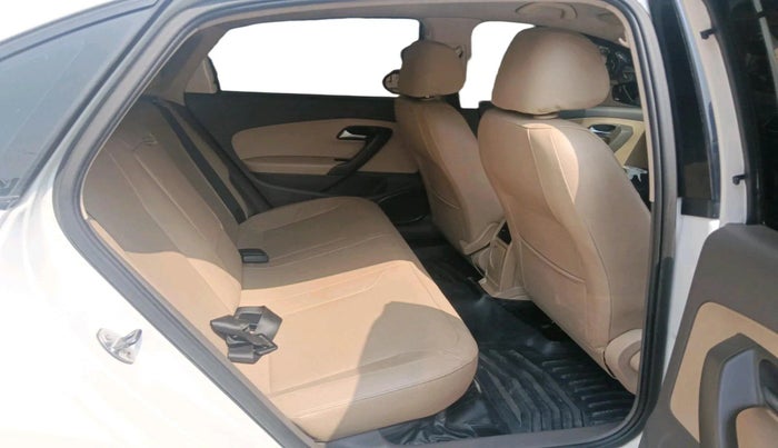 2016 Volkswagen Vento HIGHLINE PETROL AT, Petrol, Automatic, 1,04,098 km, interior