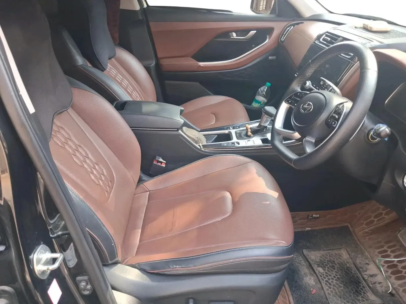 2024 Hyundai ALCAZAR 1.5 SIGNATURE (O) AT 7STR, Diesel, Automatic, 55,892 km, interior