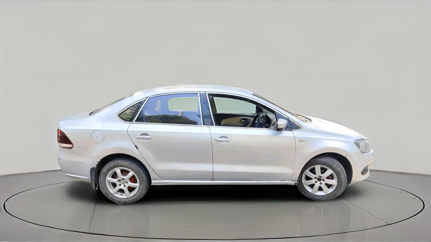 2014 Volkswagen Vento HIGHLINE DIESEL 1.6, Diesel, Manual, 1,14,183 km, exterior