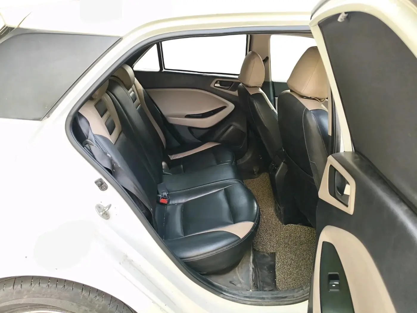 2014 Hyundai Elite i20 ASTA 1.4 CRDI, Diesel, Manual, 1,12,755 km, interior