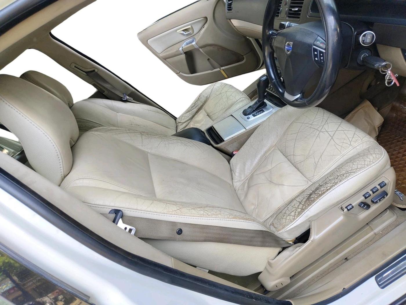 2012 Volvo XC 90 D5 AWD, Diesel, Automatic, 2,47,958 km, interior