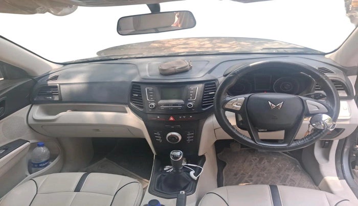 2023 Mahindra XUV300 W6 1.5 Diesel, Diesel, Manual, 15,293 km, interior