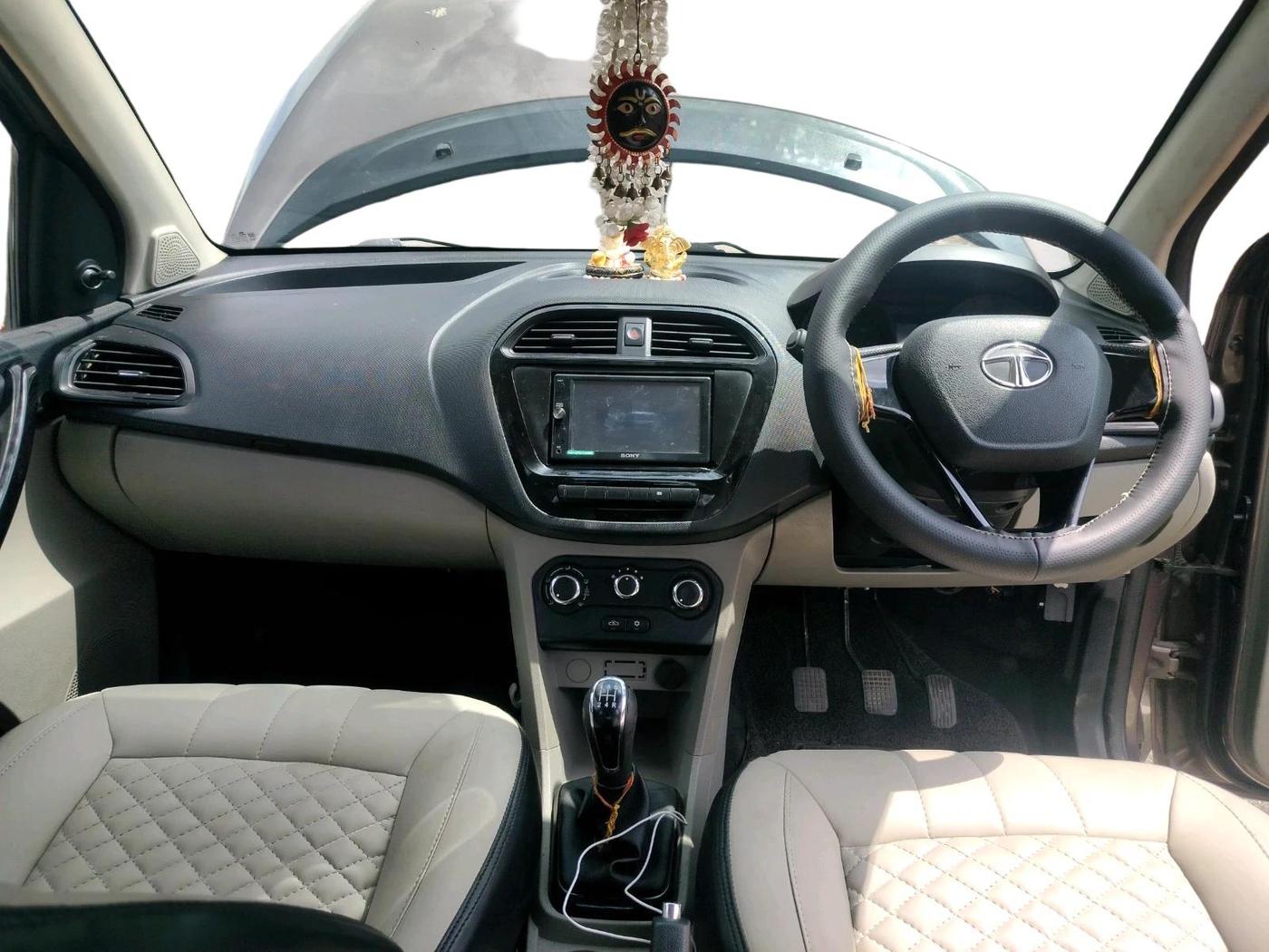2018 Tata Tiago XM PETROL, Petrol, Manual, 75,302 km, interior