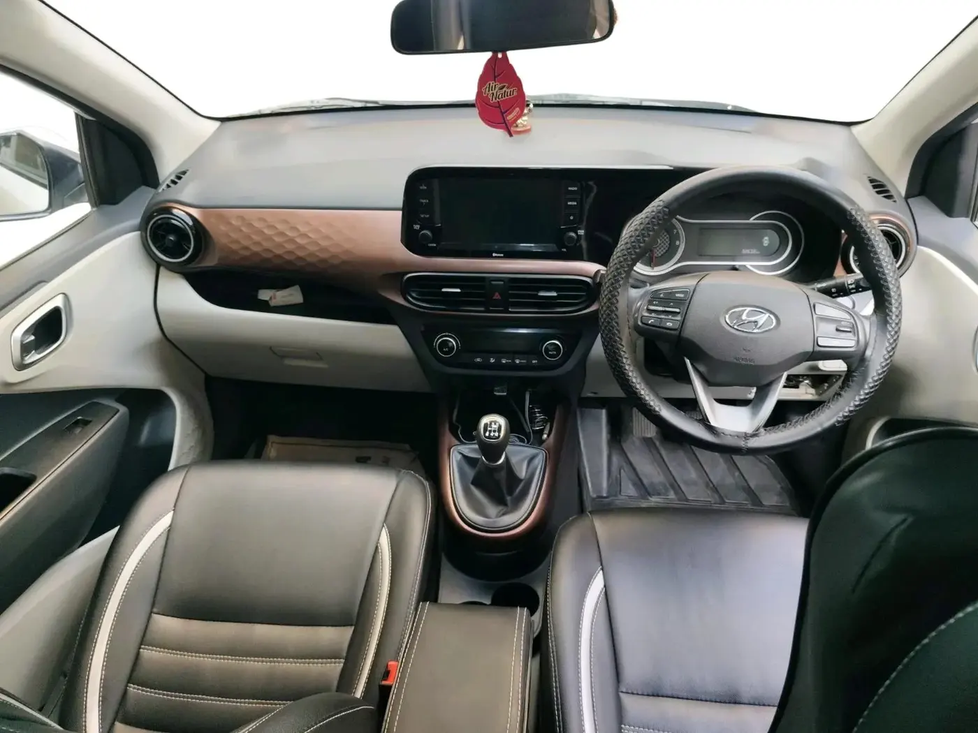 2020 Hyundai AURA SX 1.2 (O), Petrol, Manual, 32,632 km, interior