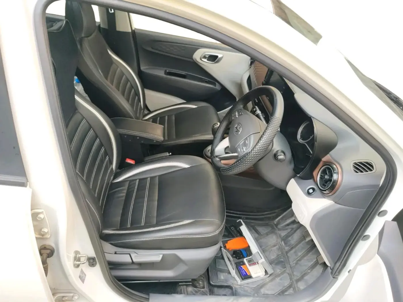 2020 Hyundai AURA SX 1.2 (O), Petrol, Manual, 32,632 km, interior