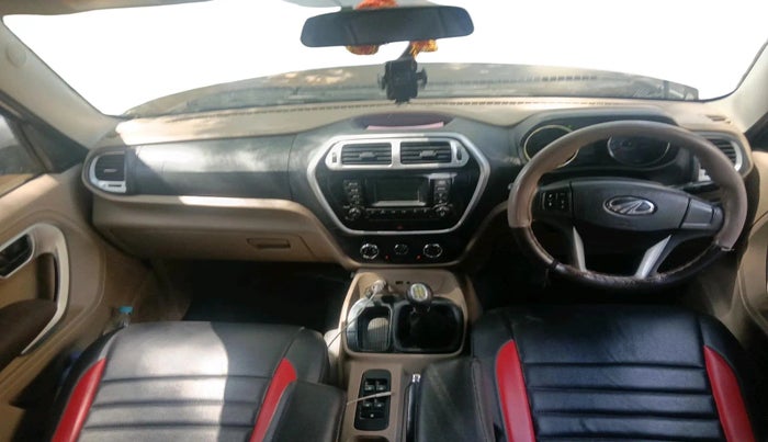 2017 Mahindra TUV300 T8, Diesel, Manual, 36,504 km, interior