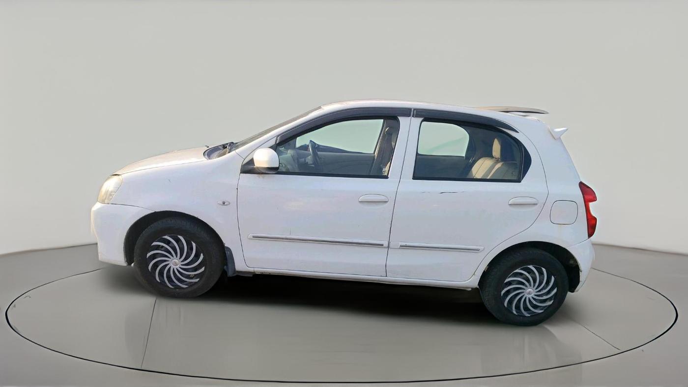 2015 Toyota Etios Liva G, CNG, Manual, 92,525 km, exterior