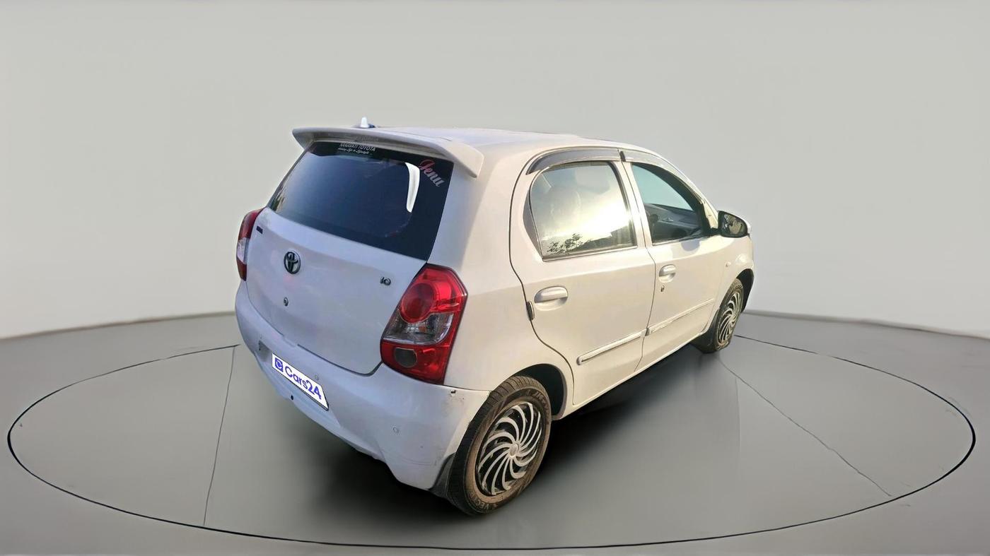 2015 Toyota Etios Liva G, CNG, Manual, 92,525 km, exterior