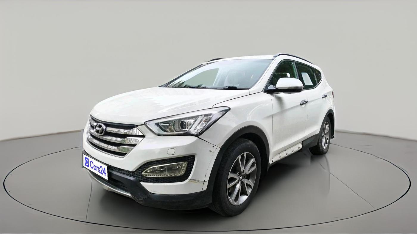 2016 Hyundai Santa Fe 4 WD AT, Diesel, Automatic, 1,57,284 km, exterior