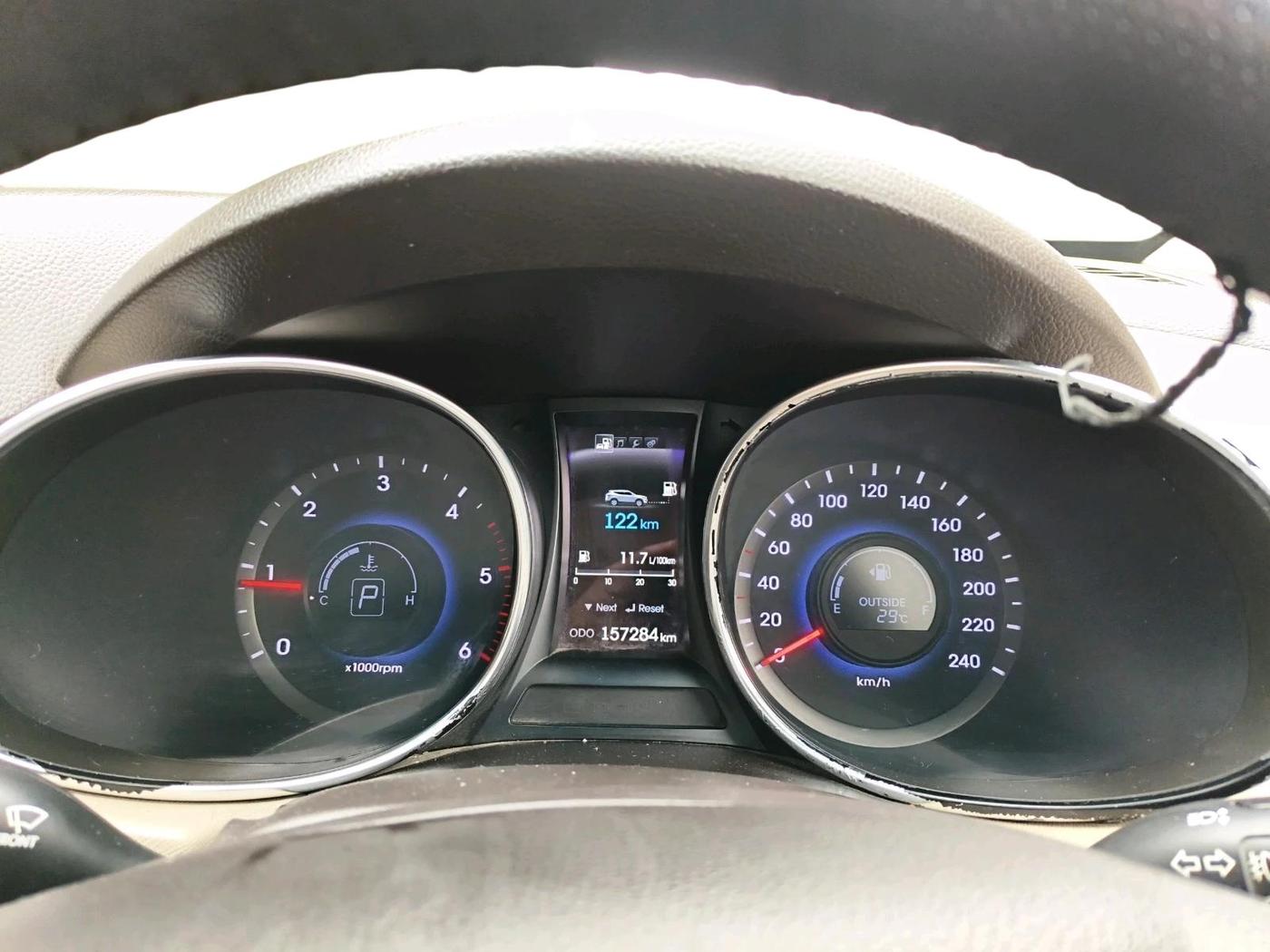2016 Hyundai Santa Fe 4 WD AT, Diesel, Automatic, 1,57,284 km, interior