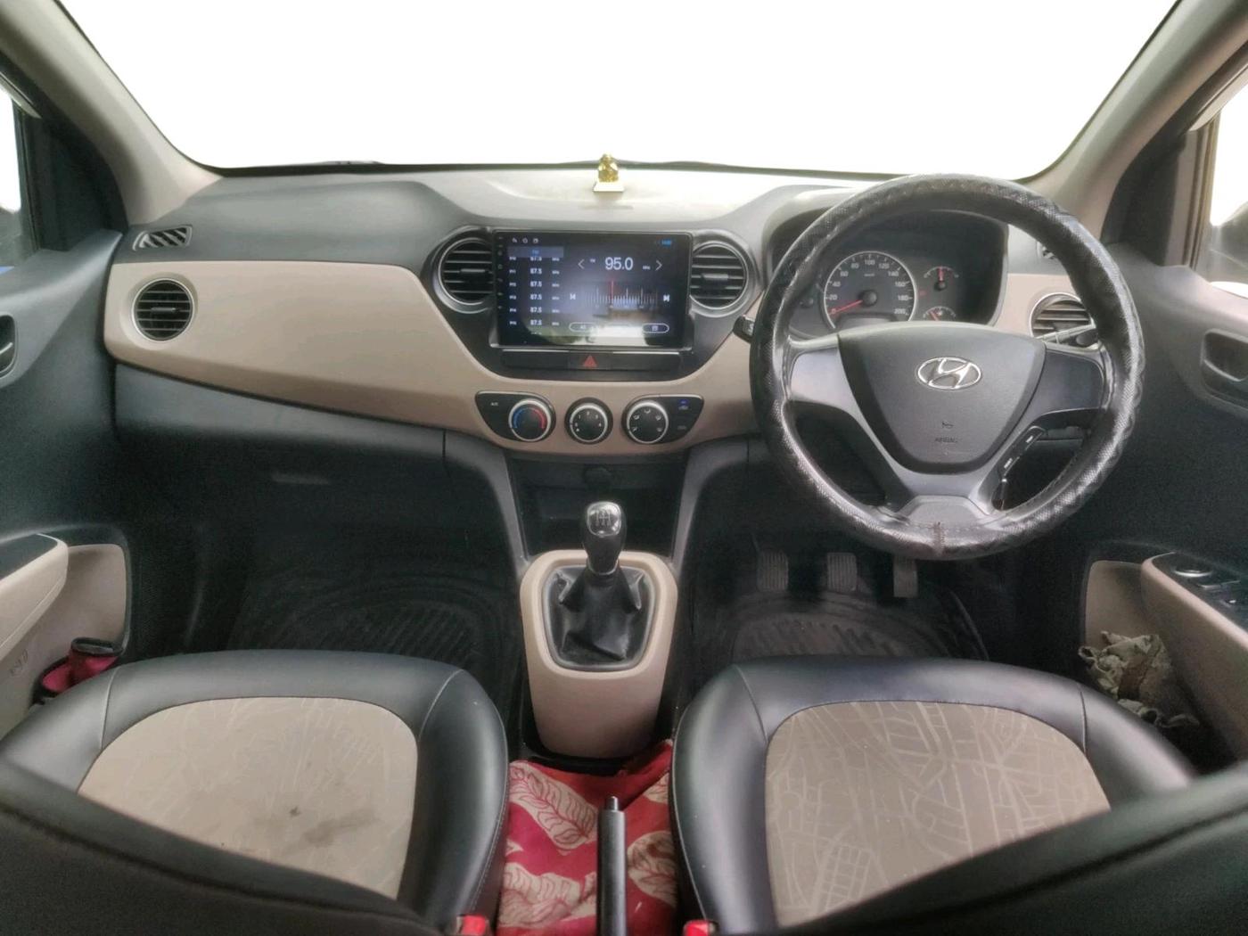 2016 Hyundai Grand i10 MAGNA 1.2 KAPPA VTVT, CNG, Manual, 1,16,900 km, interior