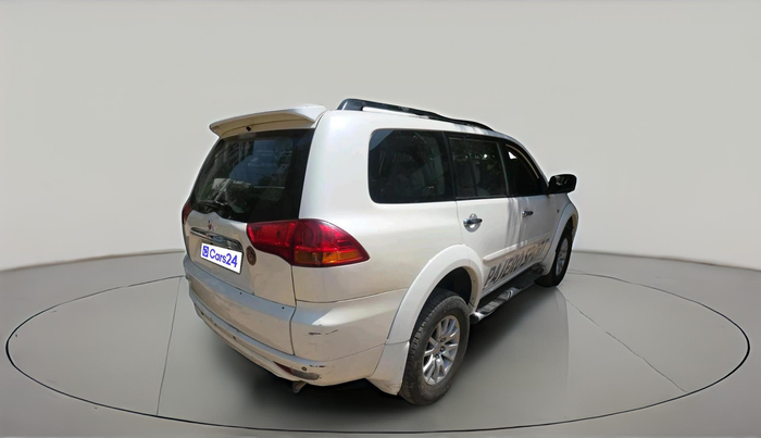 2014 Mitsubishi Pajero Sport 2.5 MT, Diesel, Manual, 95,268 km, exterior
