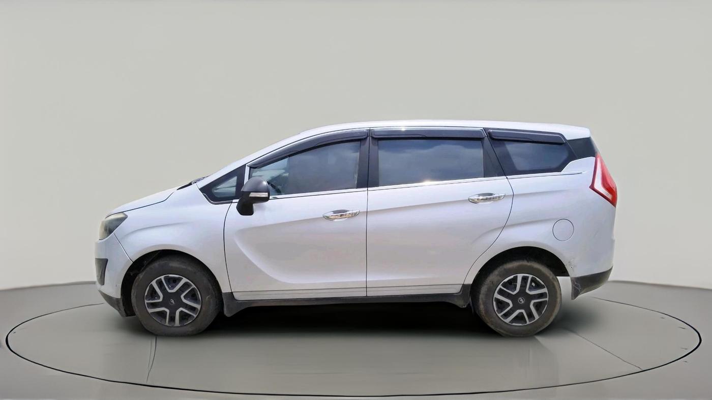 2018 Mahindra MARAZZO M2 8 STR, Diesel, Manual, 1,25,496 km, exterior